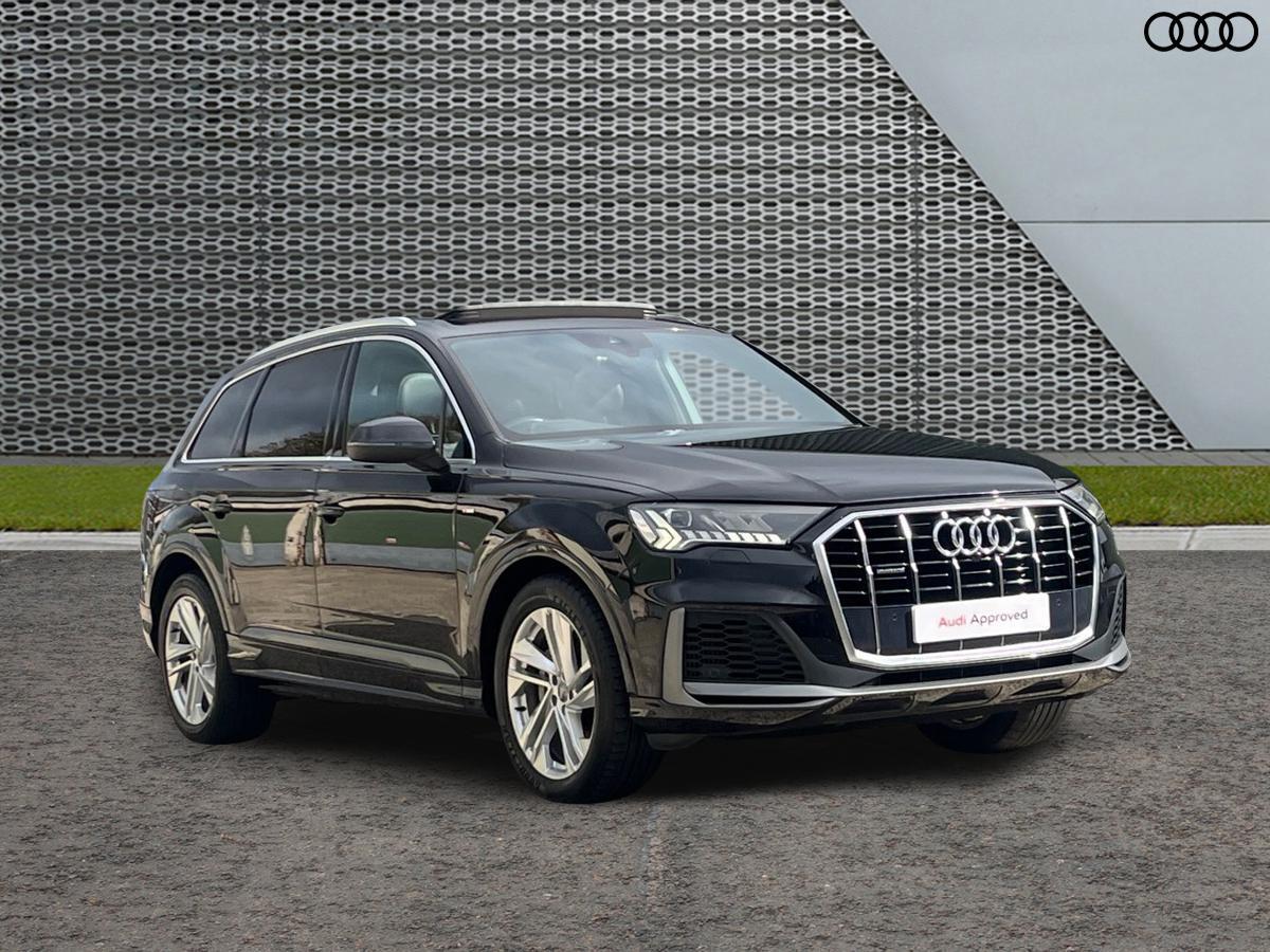 Main listing image - Audi Q7