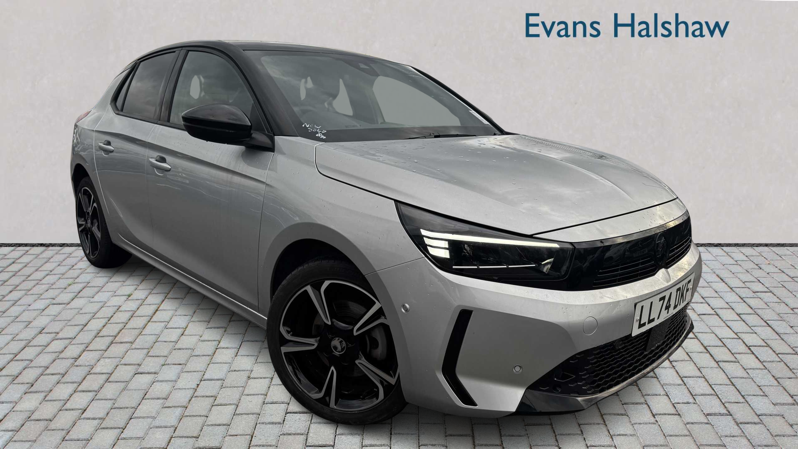 Main listing image - Vauxhall Corsa