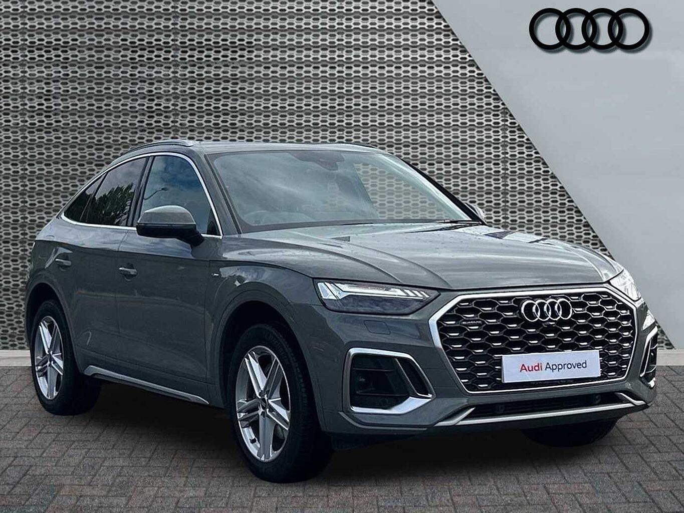 Main listing image - Audi Q5