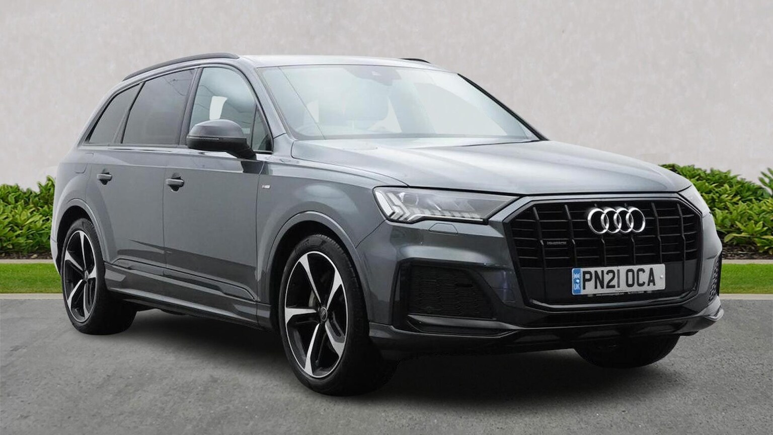 Main listing image - Audi Q7