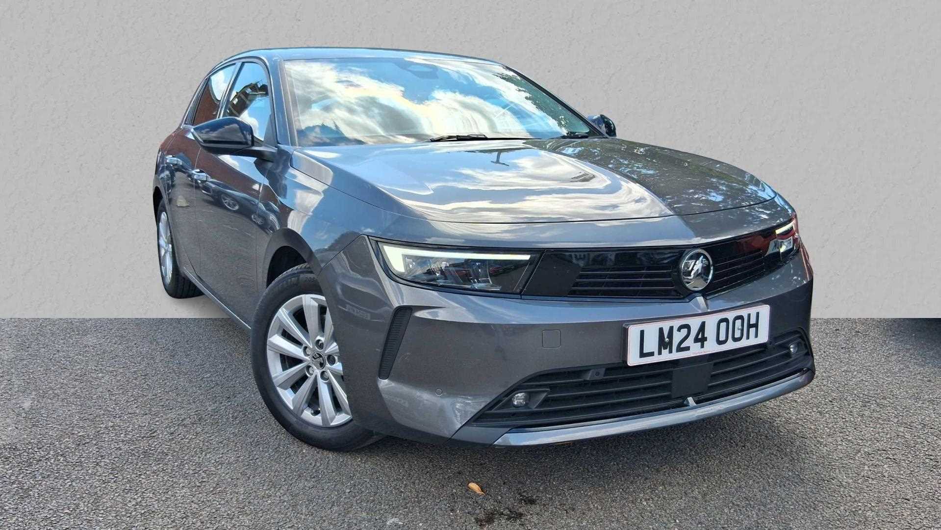 Main listing image - Vauxhall Astra