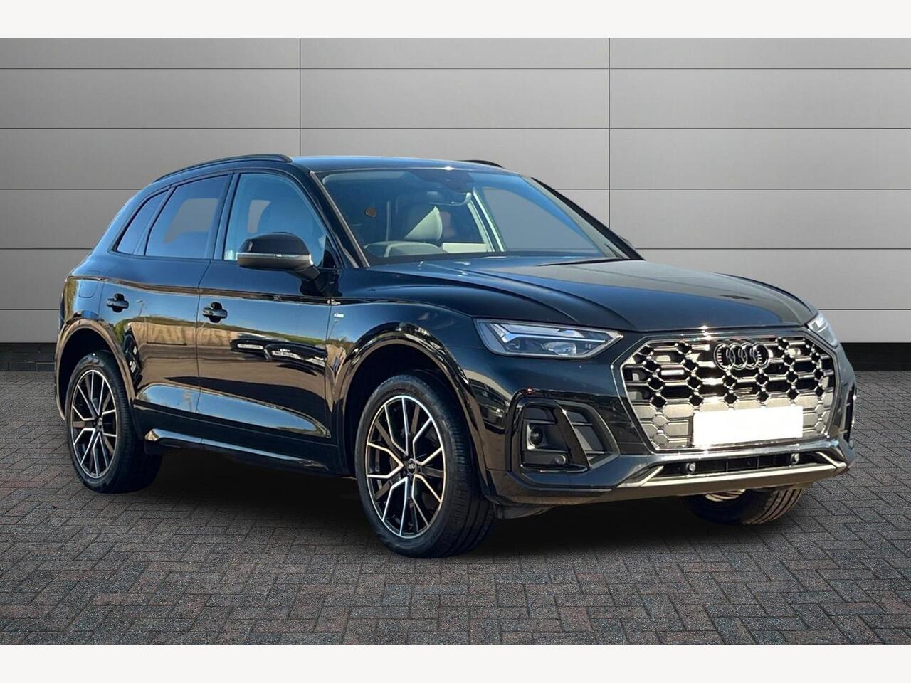 Main listing image - Audi Q5