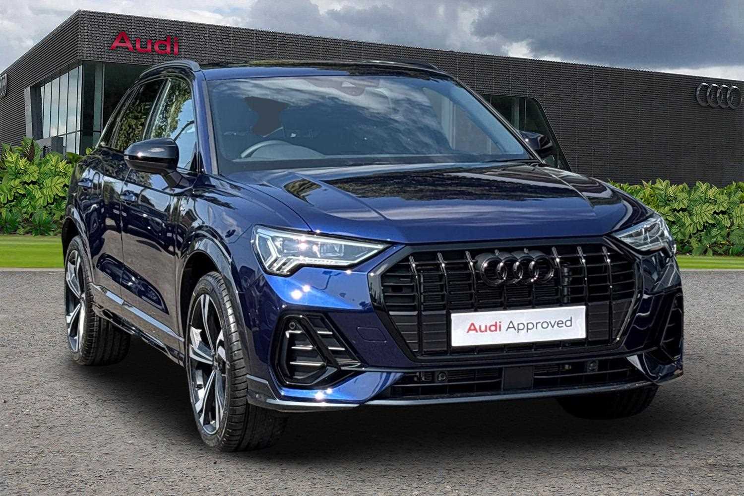 Main listing image - Audi Q3