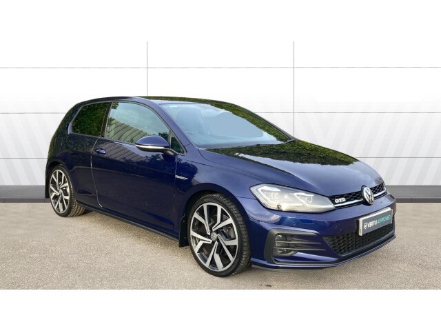Main listing image - Volkswagen Golf