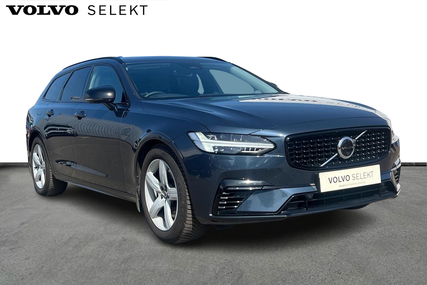 Main listing image - Volvo V90