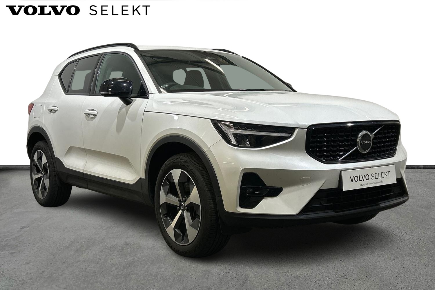 Main listing image - Volvo XC40