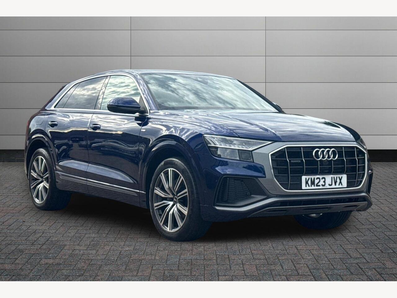 Main listing image - Audi Q8