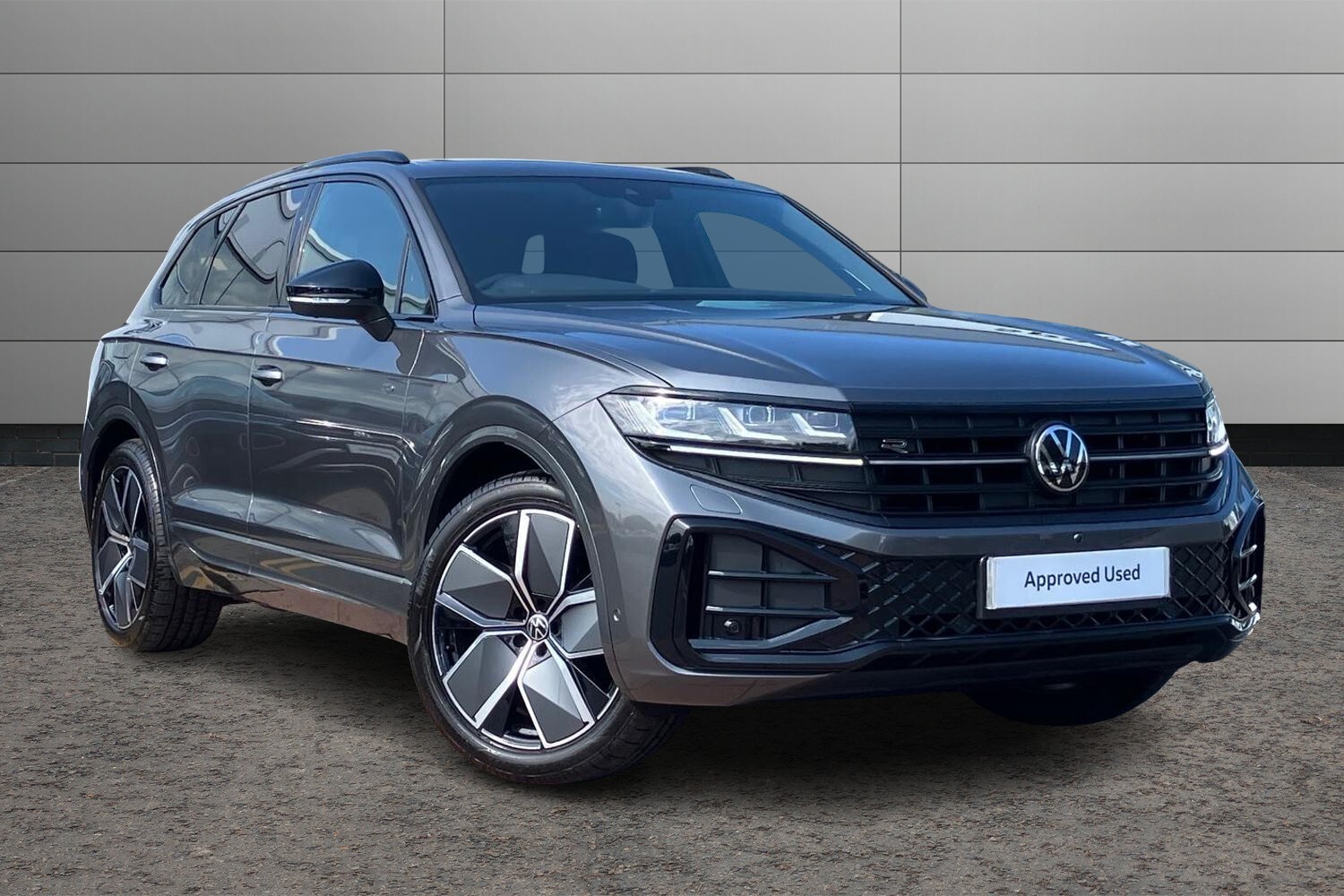 Main listing image - Volkswagen Touareg