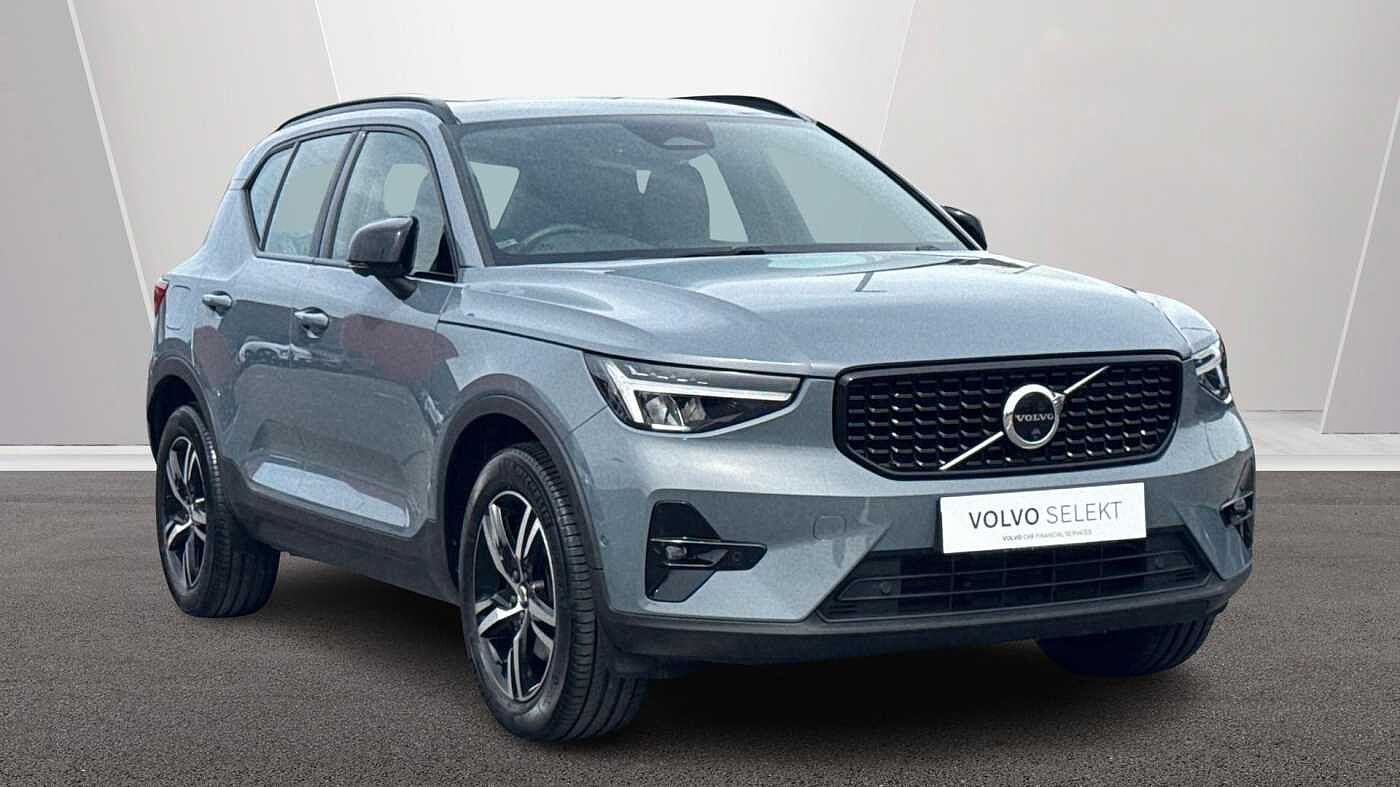 Main listing image - Volvo XC40