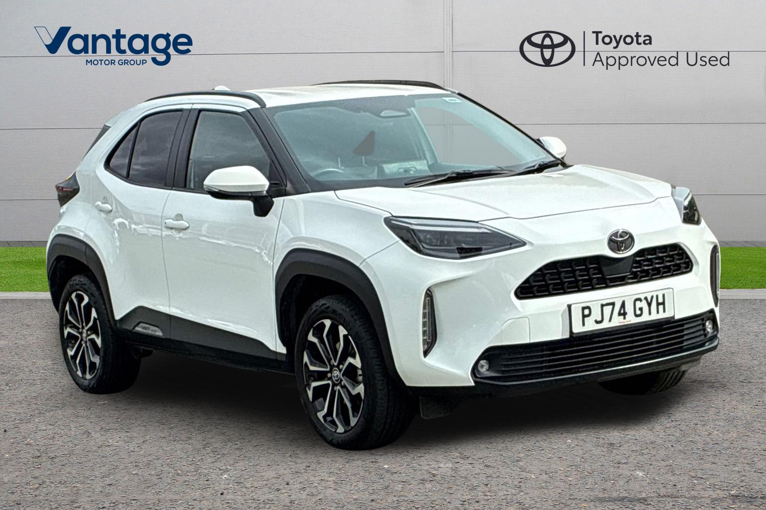 Main listing image - Toyota Yaris Cross