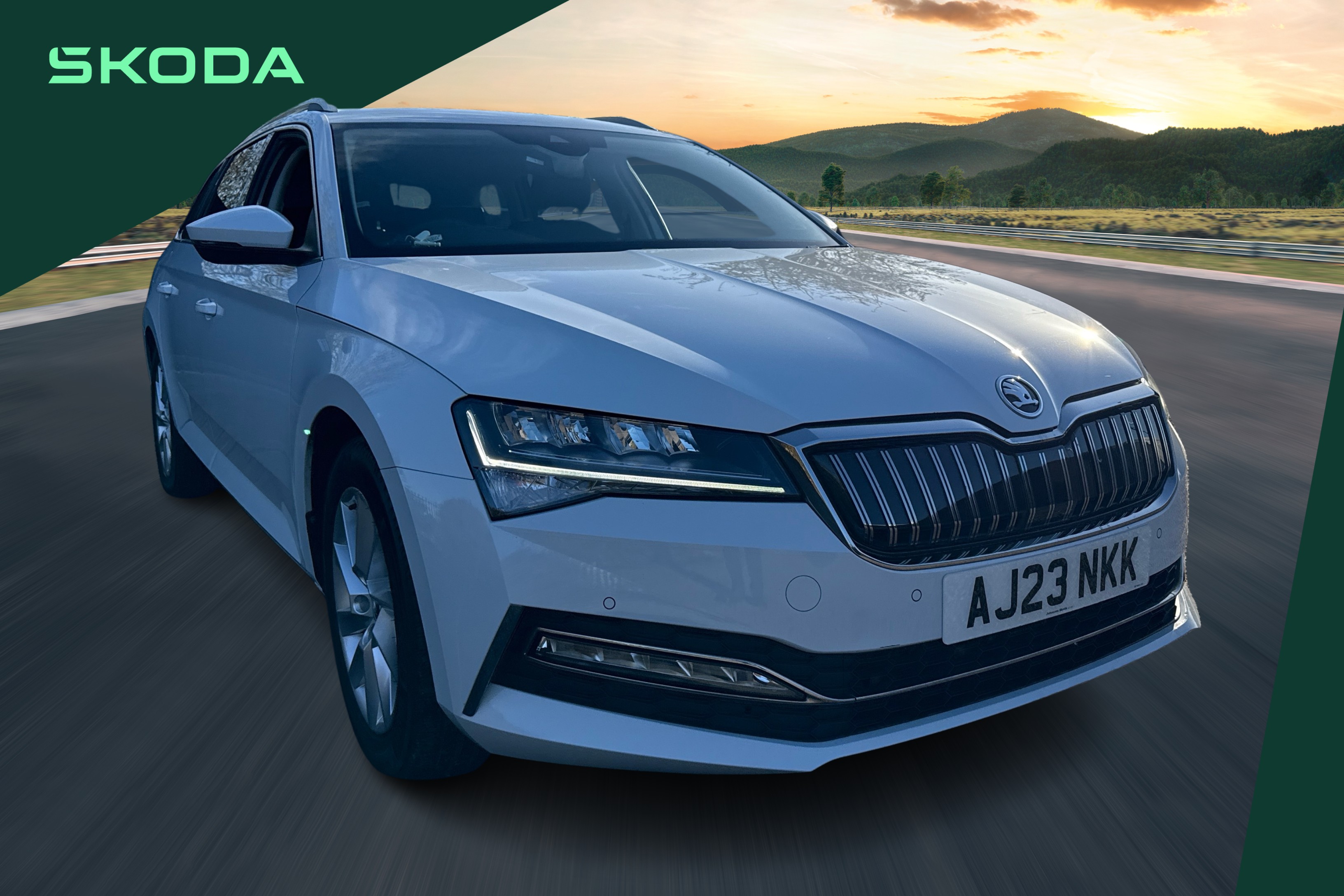 Main listing image - Skoda Superb Estate