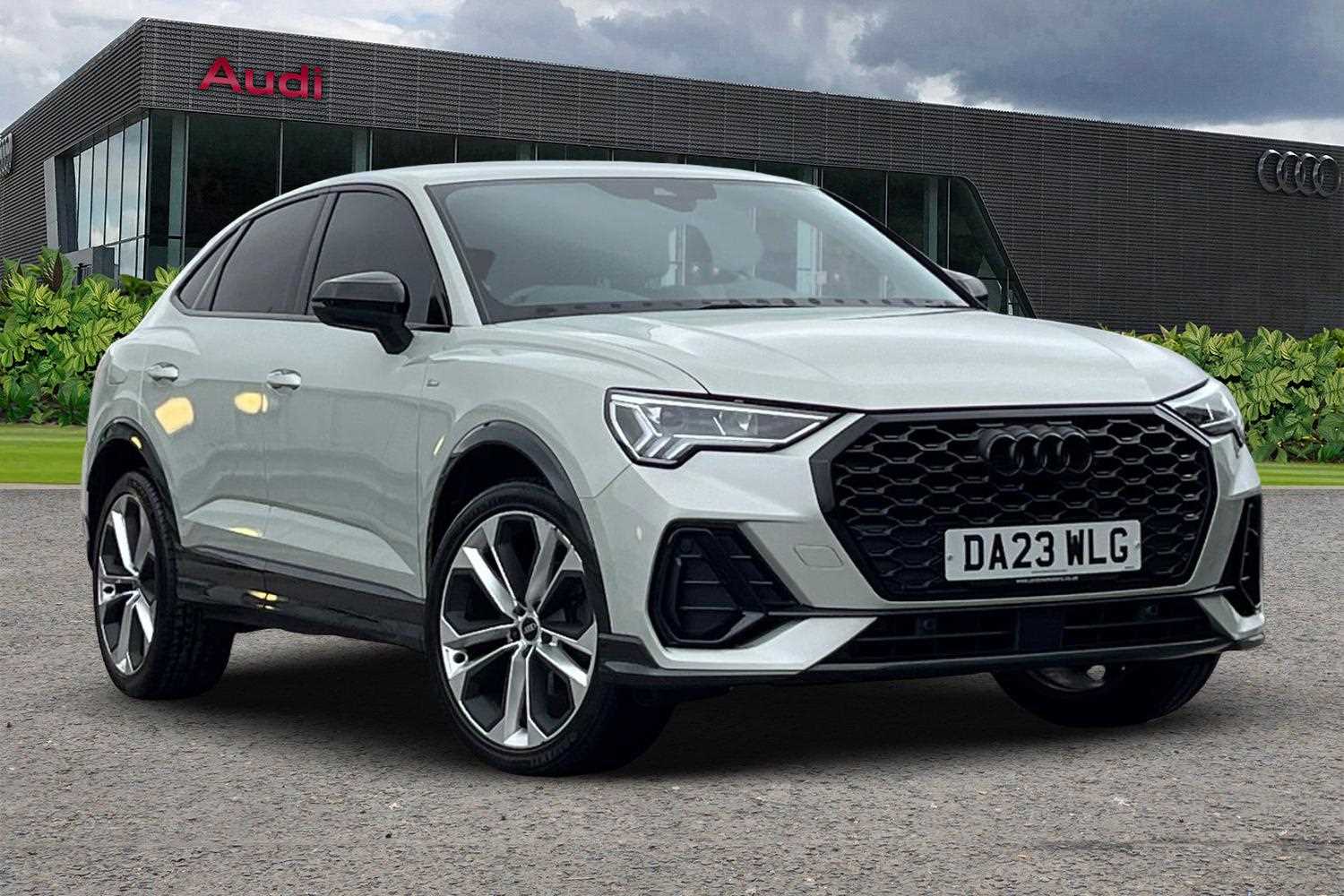 Main listing image - Audi Q3