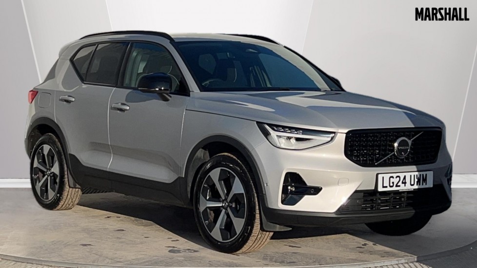 Main listing image - Volvo XC40