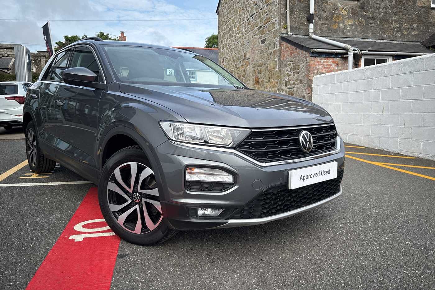 Main listing image - Volkswagen T-Roc