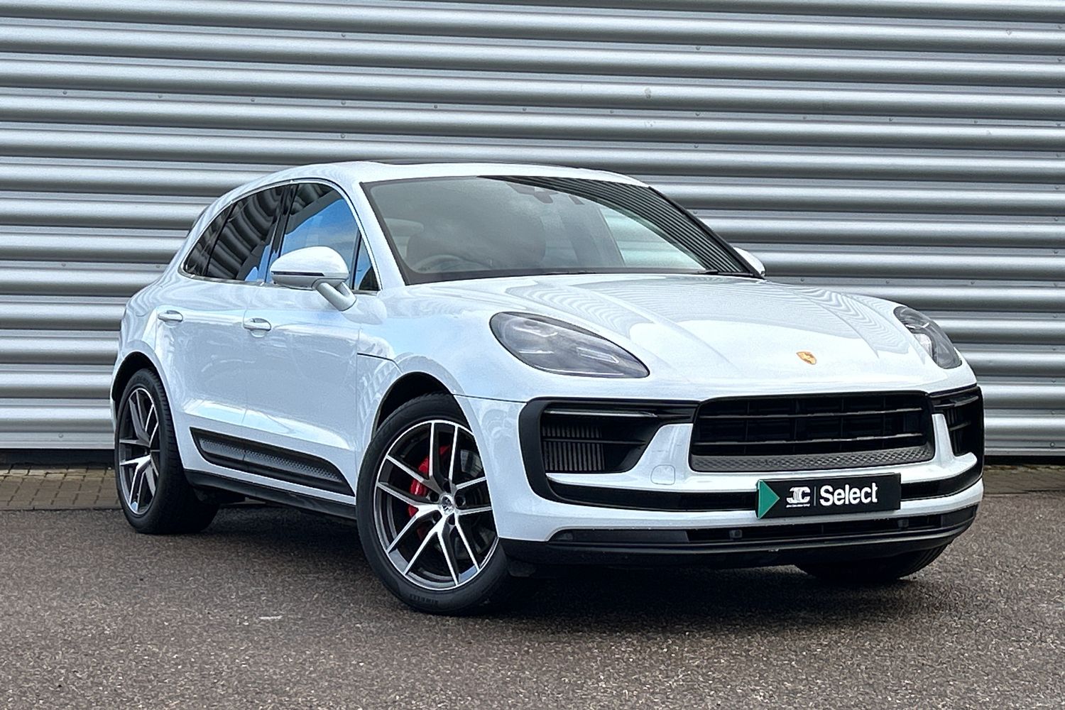 Main listing image - Porsche Macan