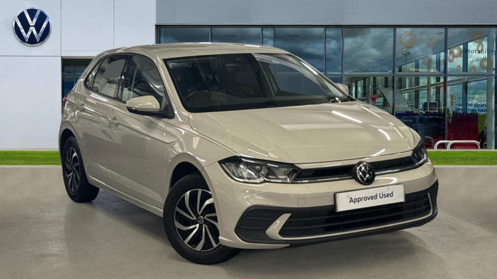 Main listing image - Volkswagen Polo