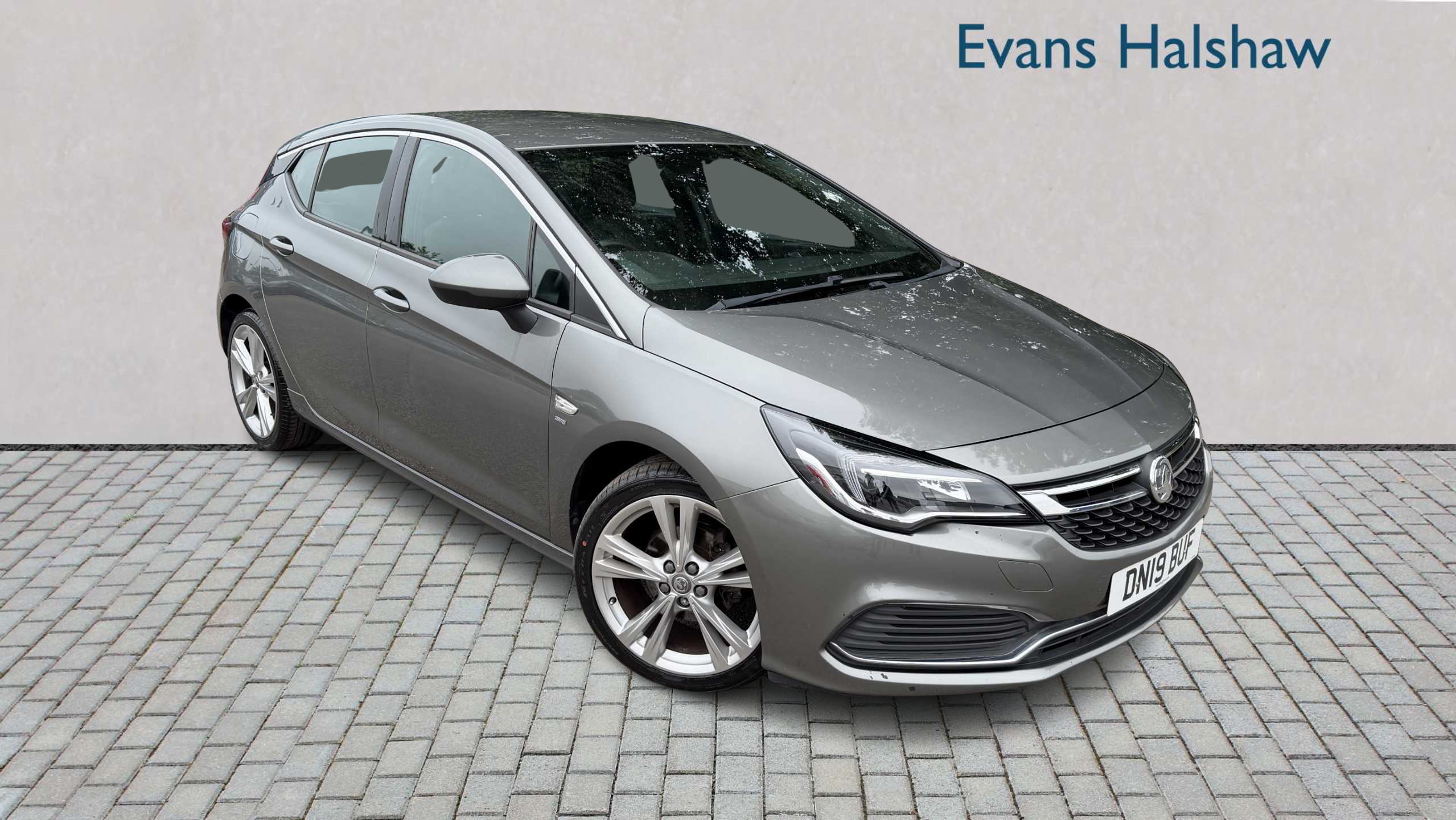 Main listing image - Vauxhall Astra