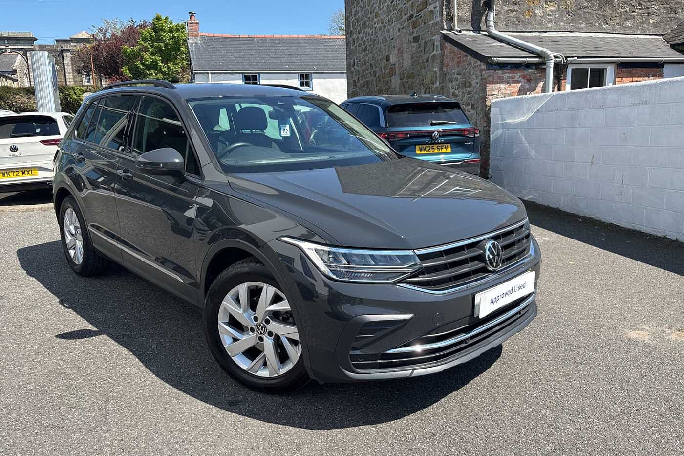 Main listing image - Volkswagen Tiguan