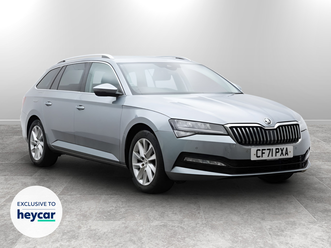 Main listing image - Skoda Superb Estate