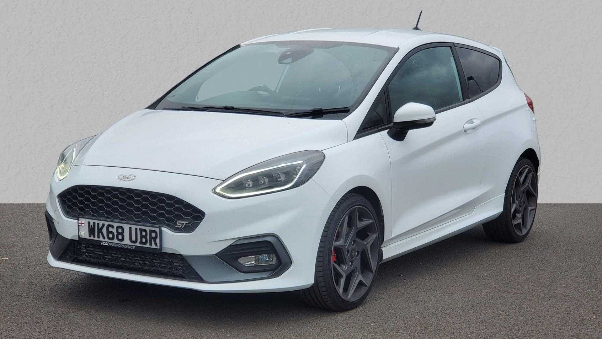 Main listing image - Ford Fiesta ST