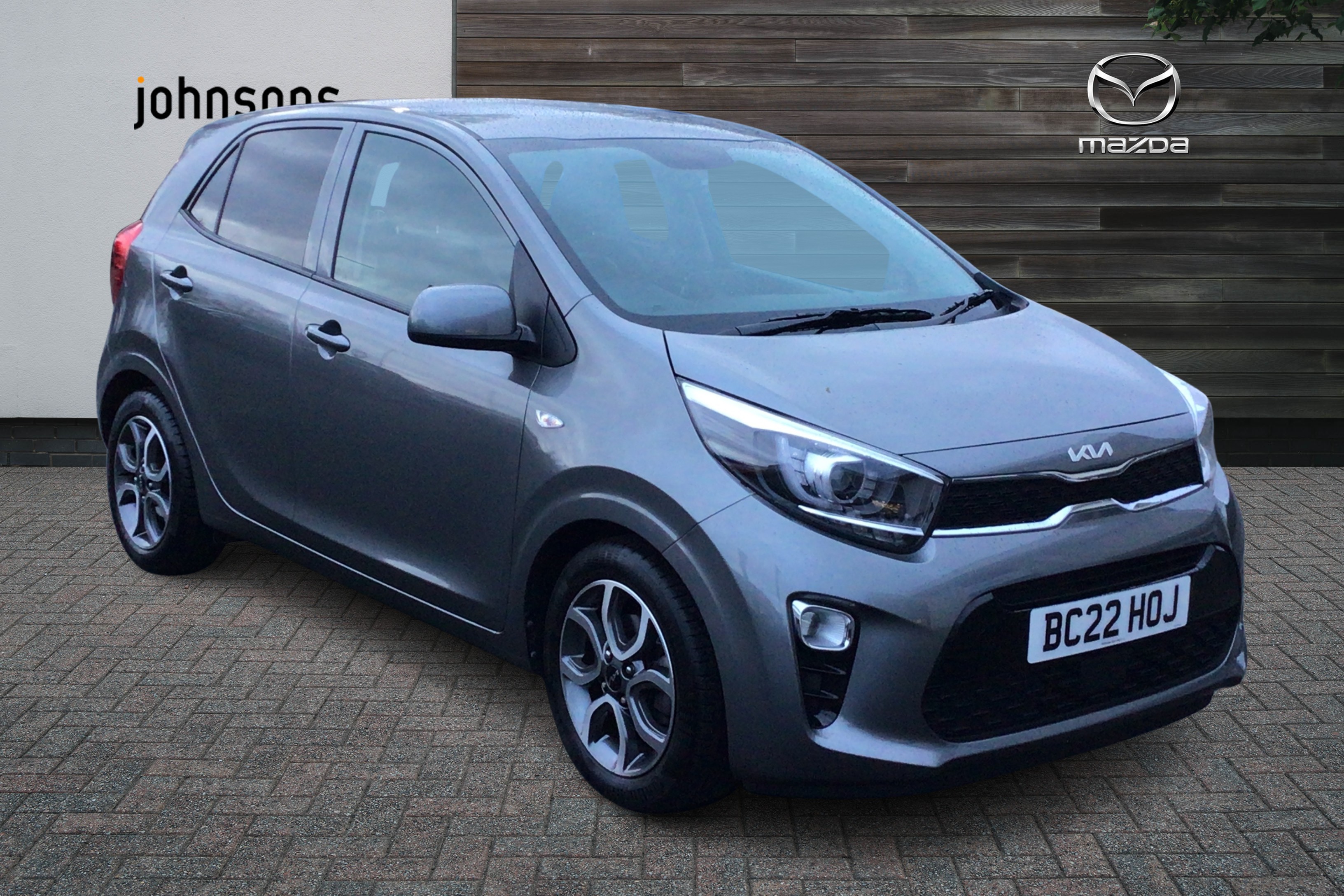Main listing image - Kia Picanto