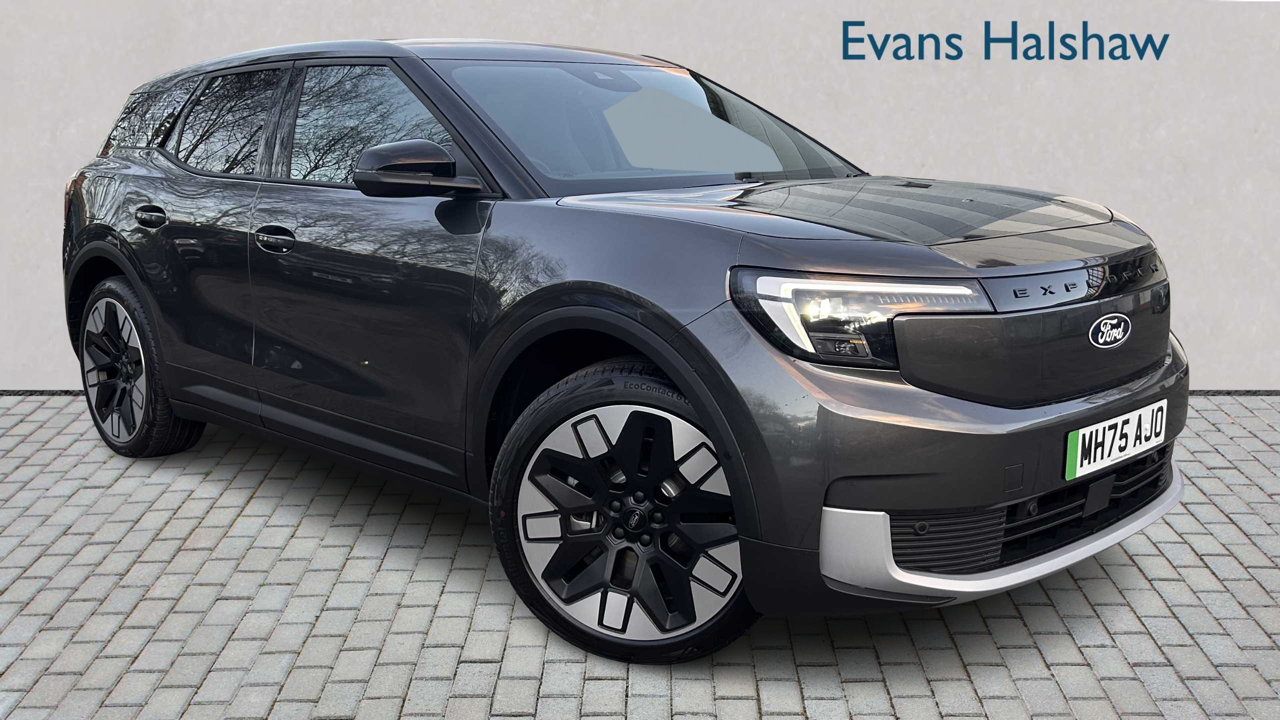 Main listing image - Ford Explorer