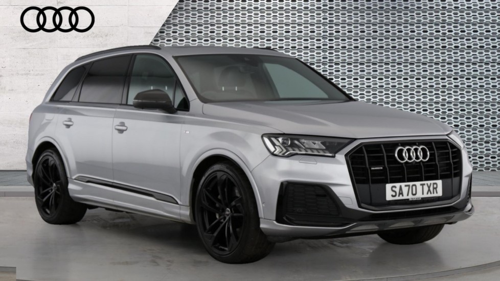 Main listing image - Audi Q7