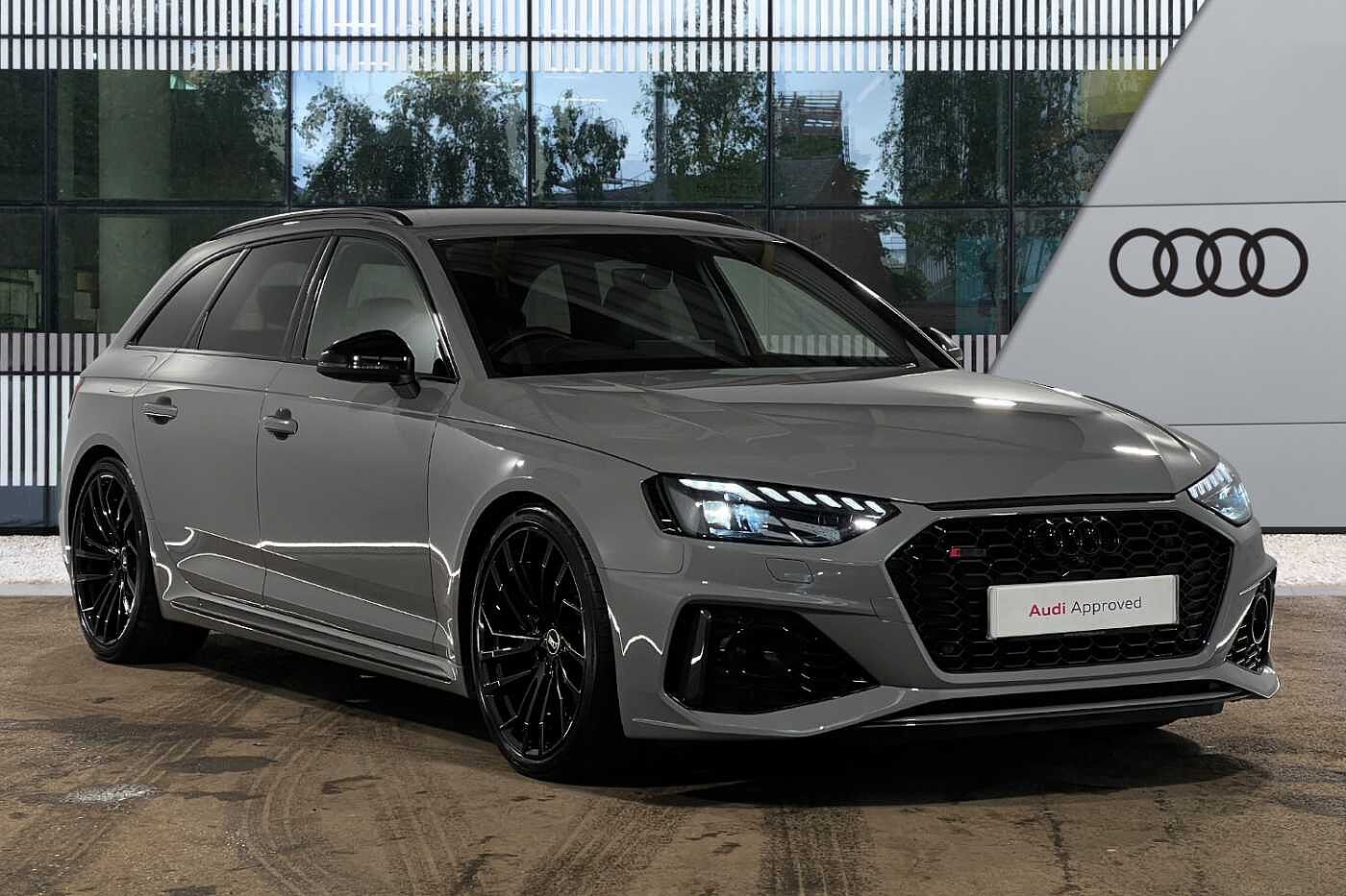 Main listing image - Audi RS4