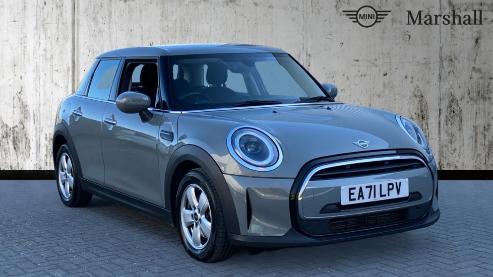 Main listing image - MINI Hatchback 5dr