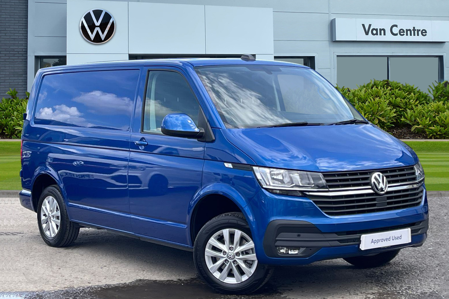 Main listing image - Volkswagen Transporter