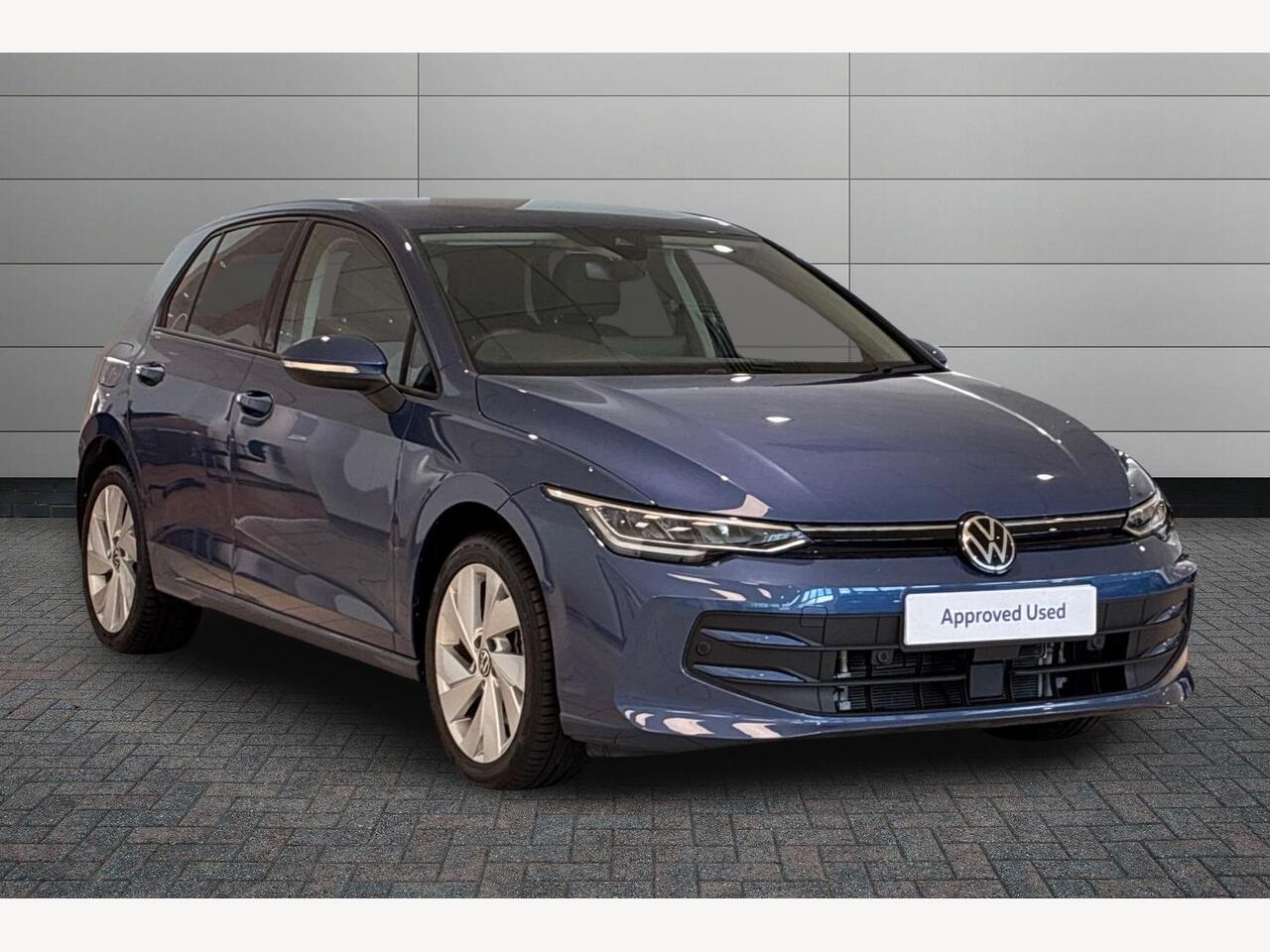 Main listing image - Volkswagen Golf