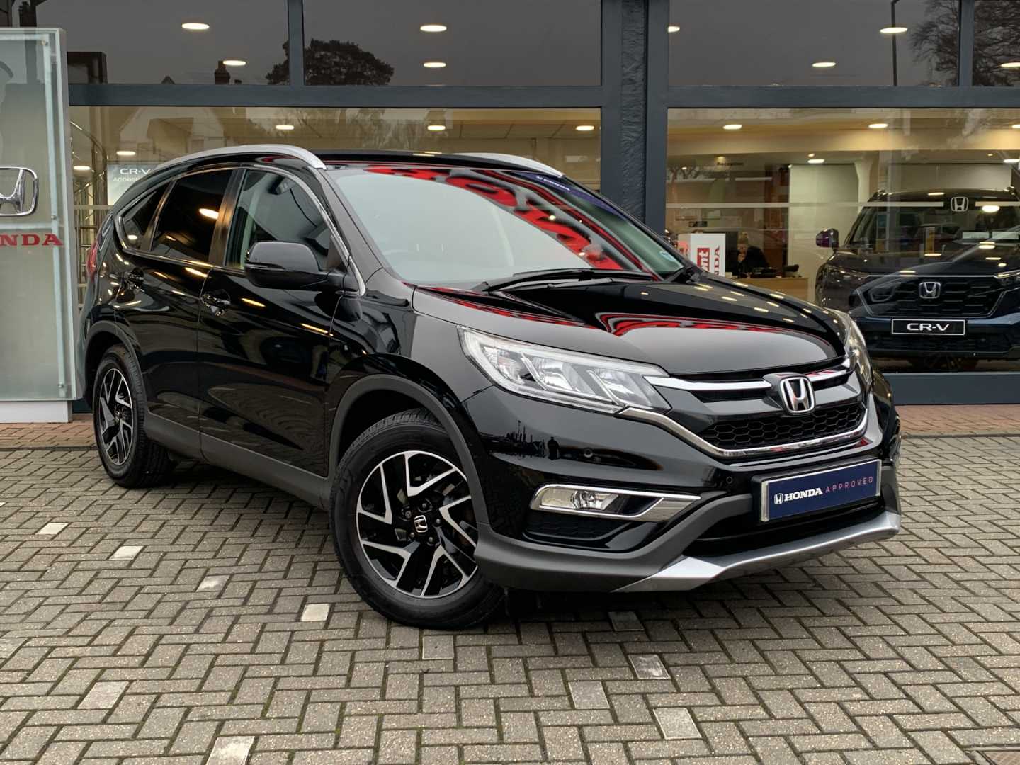 Main listing image - Honda CR-V