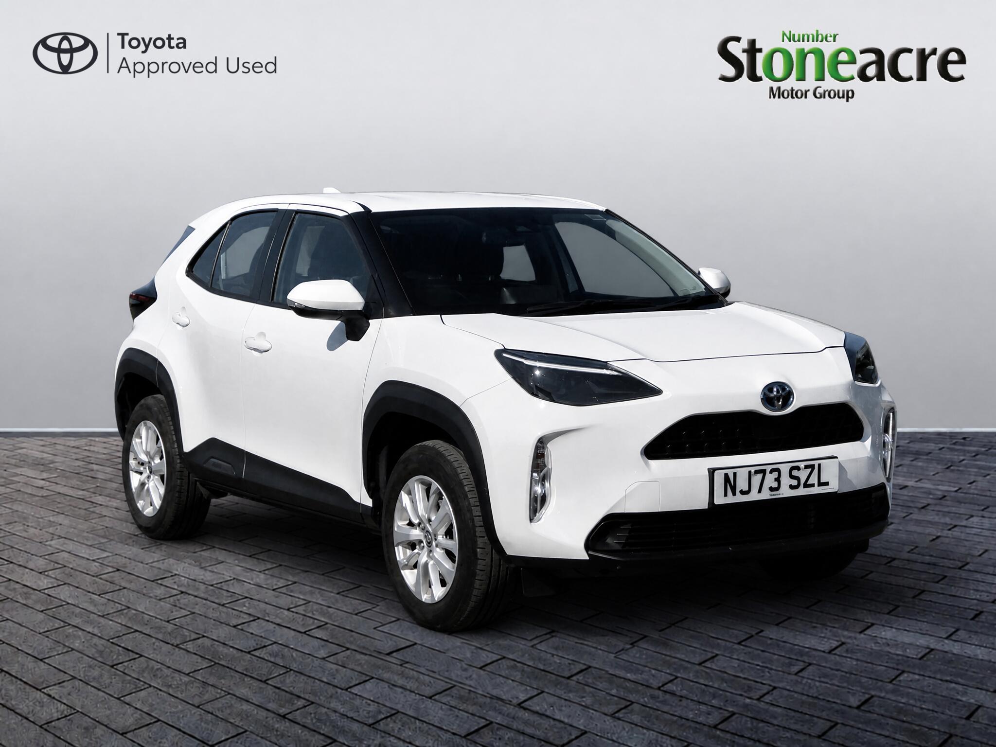 Main listing image - Toyota Yaris Cross