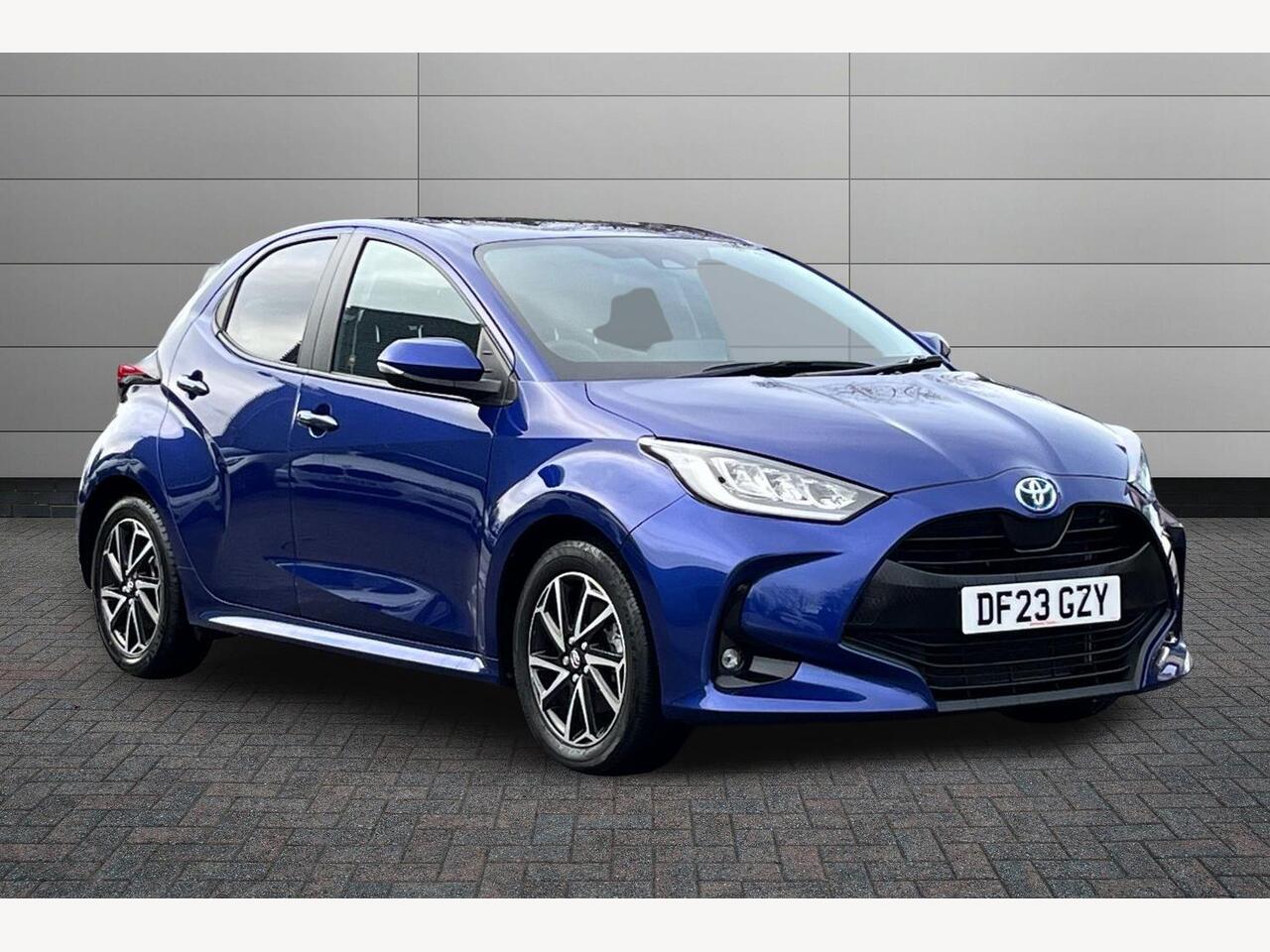 Main listing image - Toyota Yaris