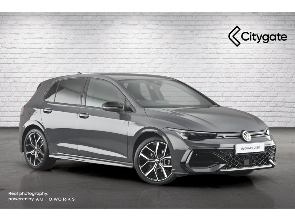 Main listing image - Volkswagen Golf