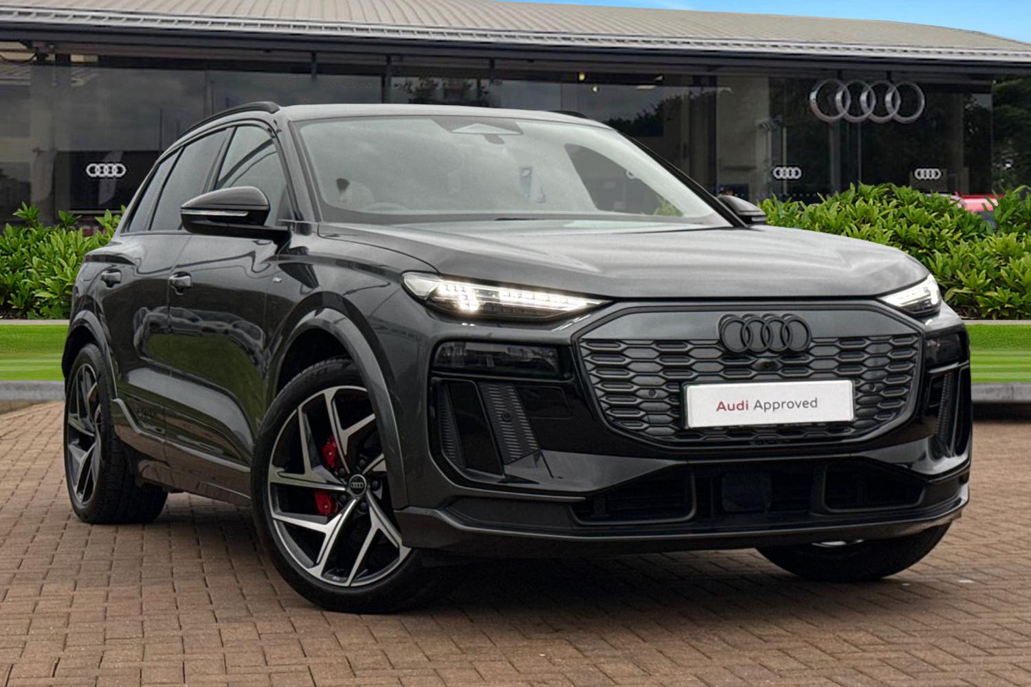 Main listing image - Audi Q6 e-tron