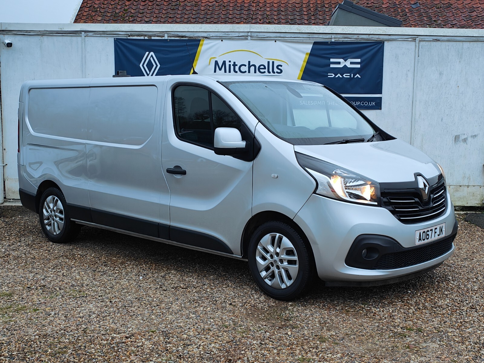 Main listing image - Renault Trafic