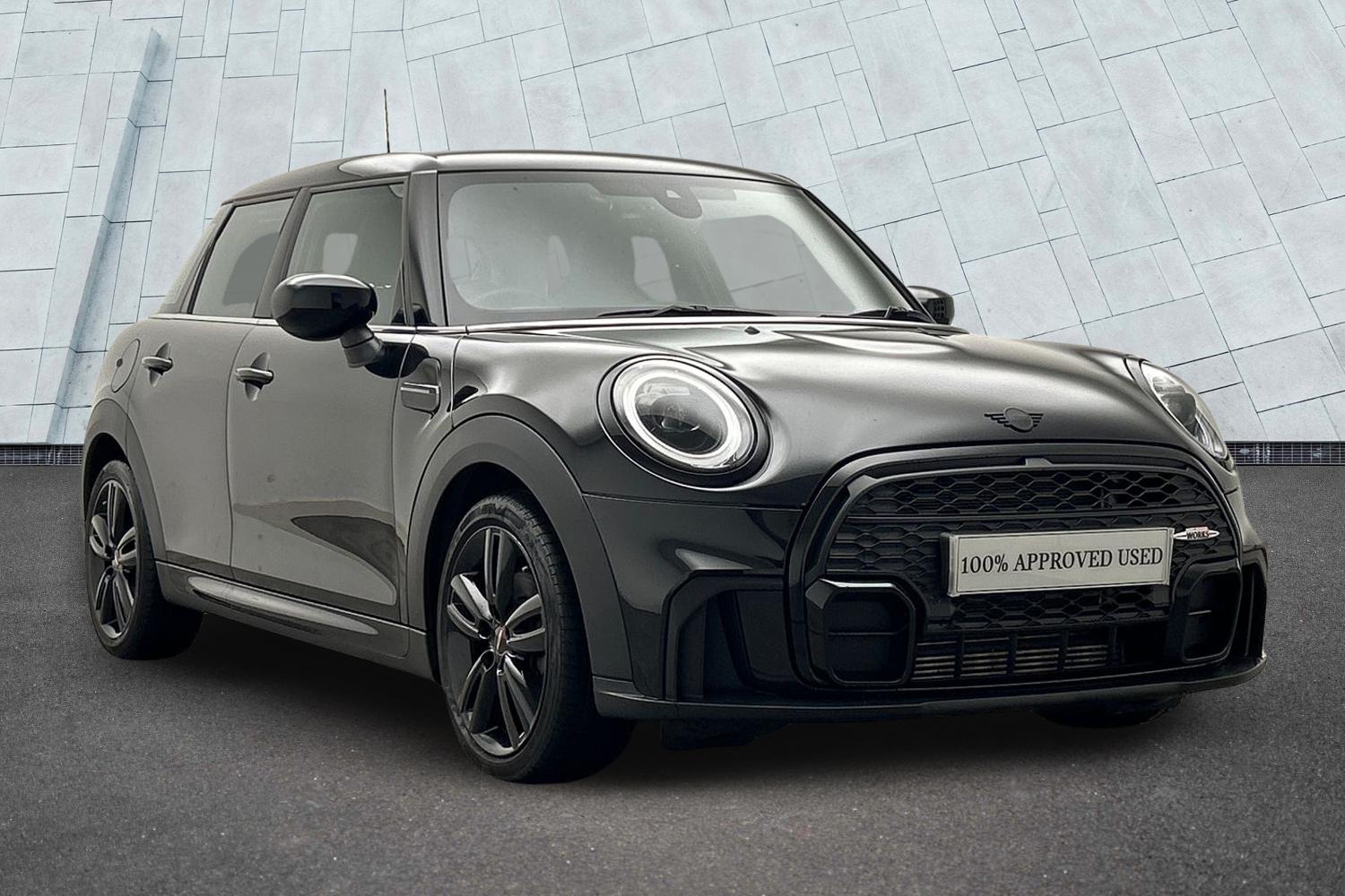 Main listing image - MINI Hatchback 5dr