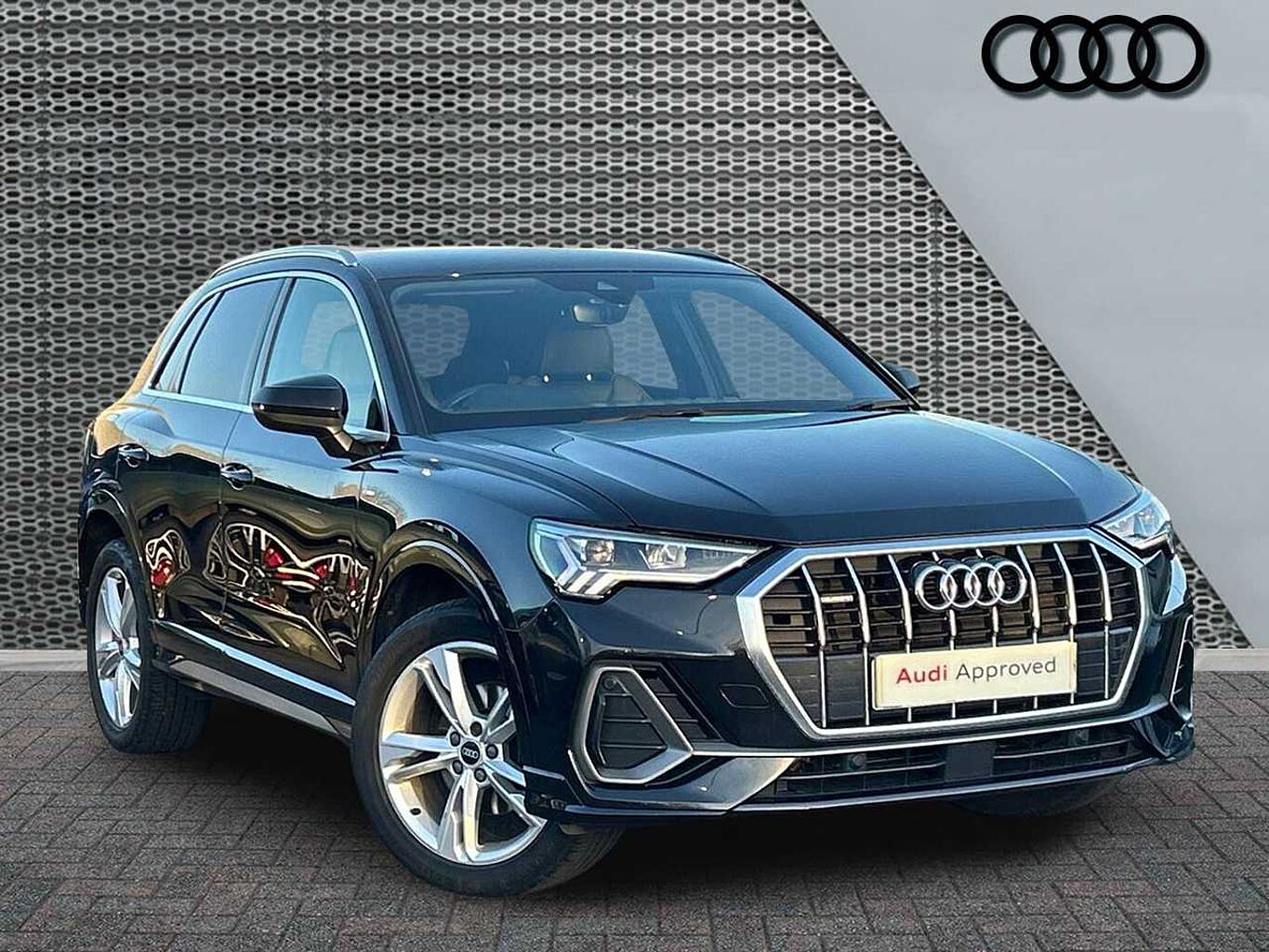 Main listing image - Audi Q3