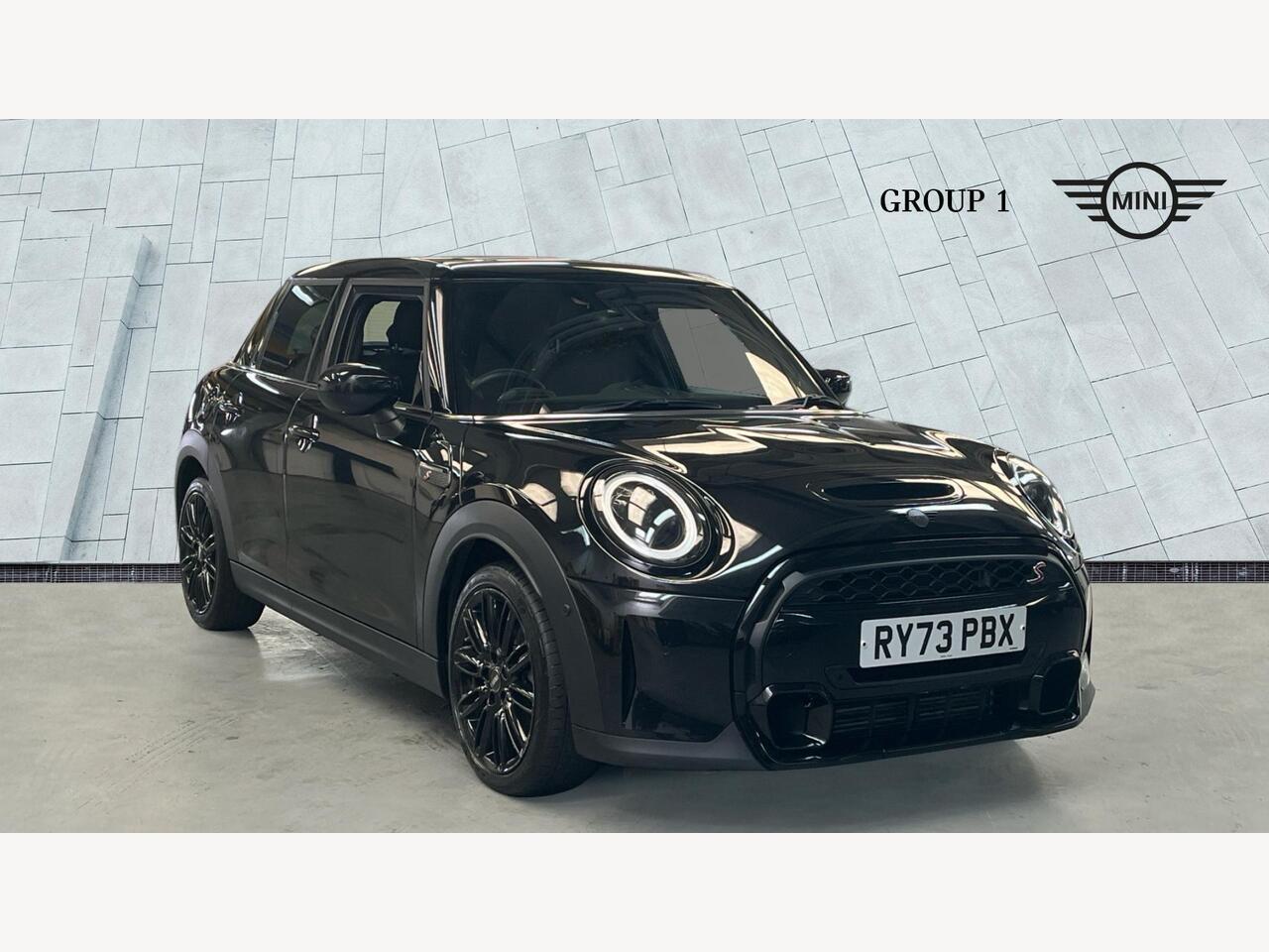Main listing image - MINI Hatchback 5dr