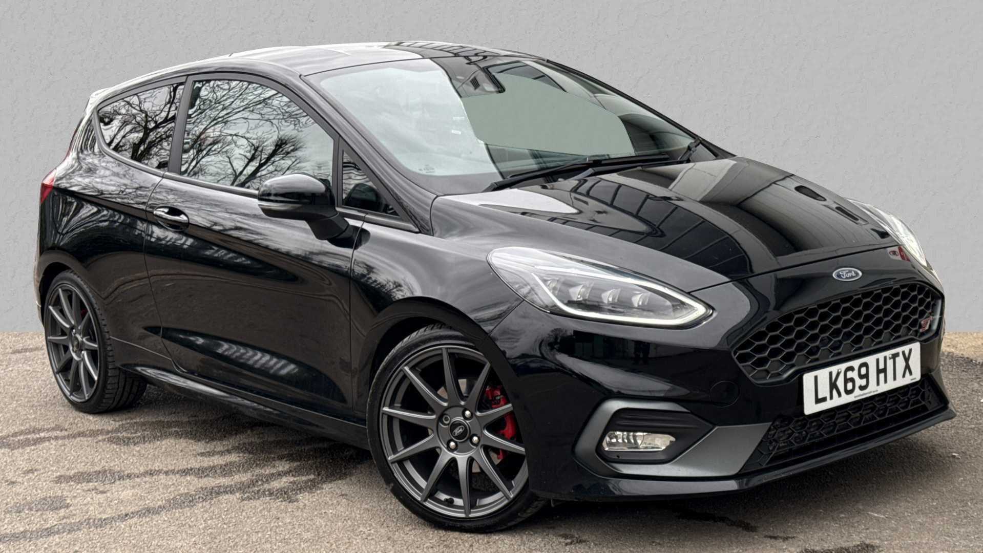 Main listing image - Ford Fiesta ST