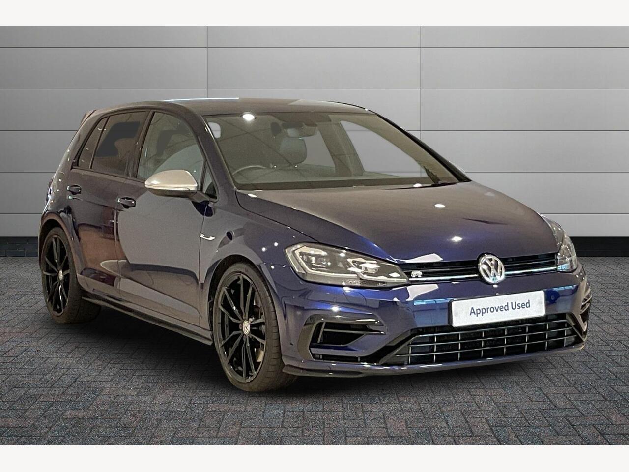 Main listing image - Volkswagen Golf R