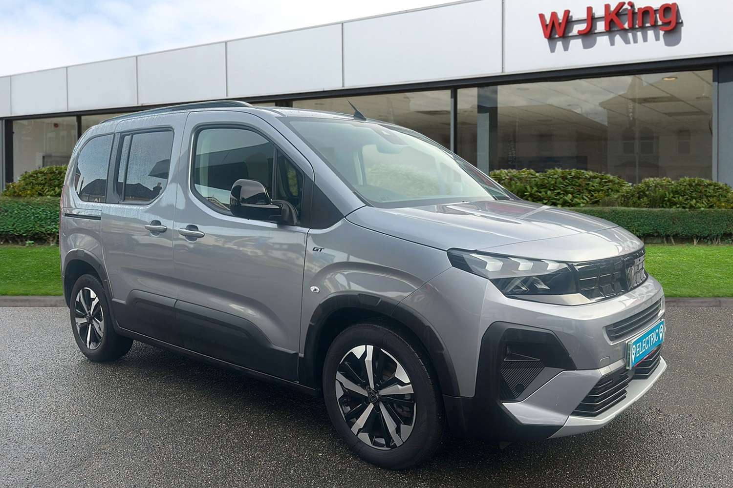 Main listing image - Peugeot Rifter