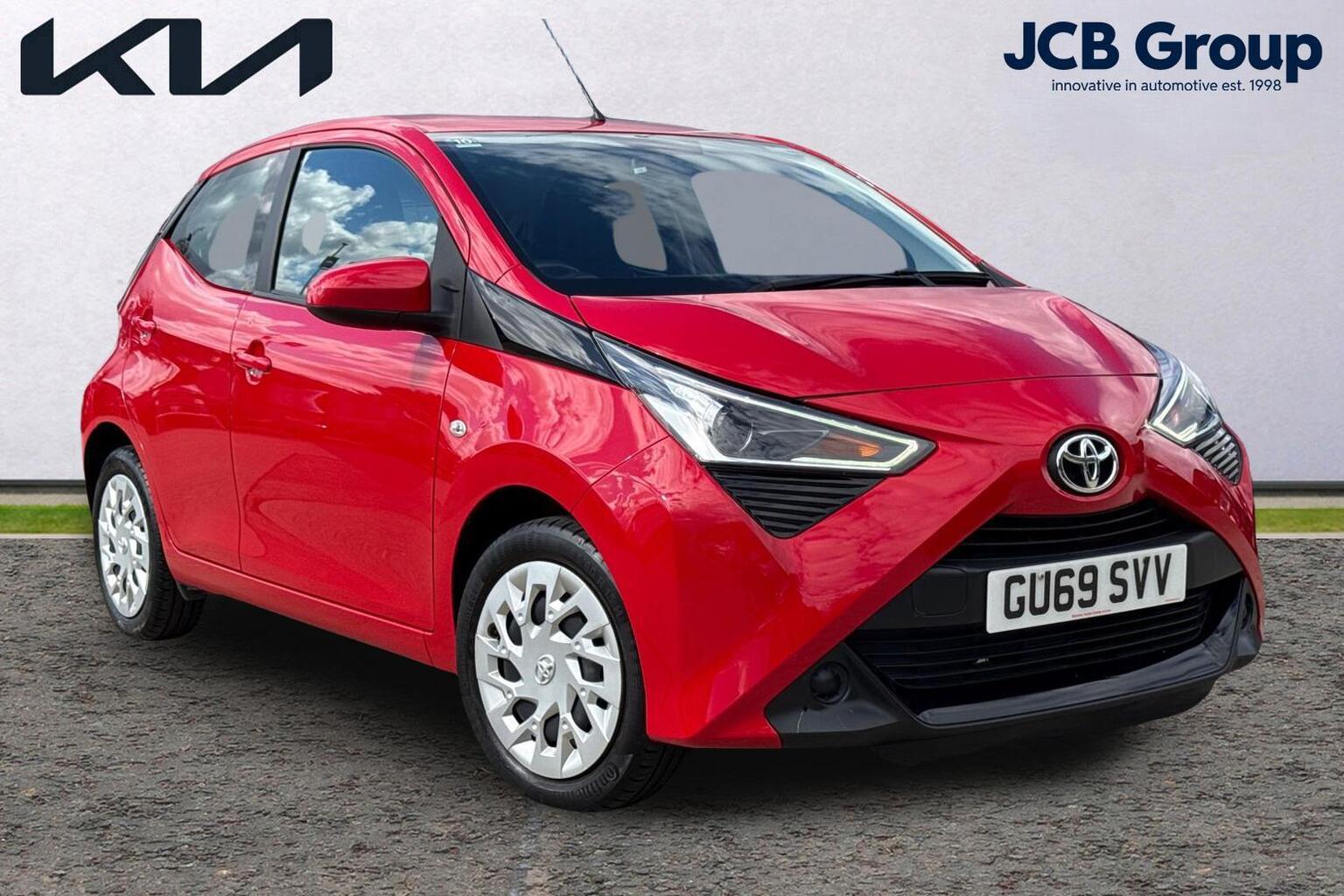 Main listing image - Toyota Aygo