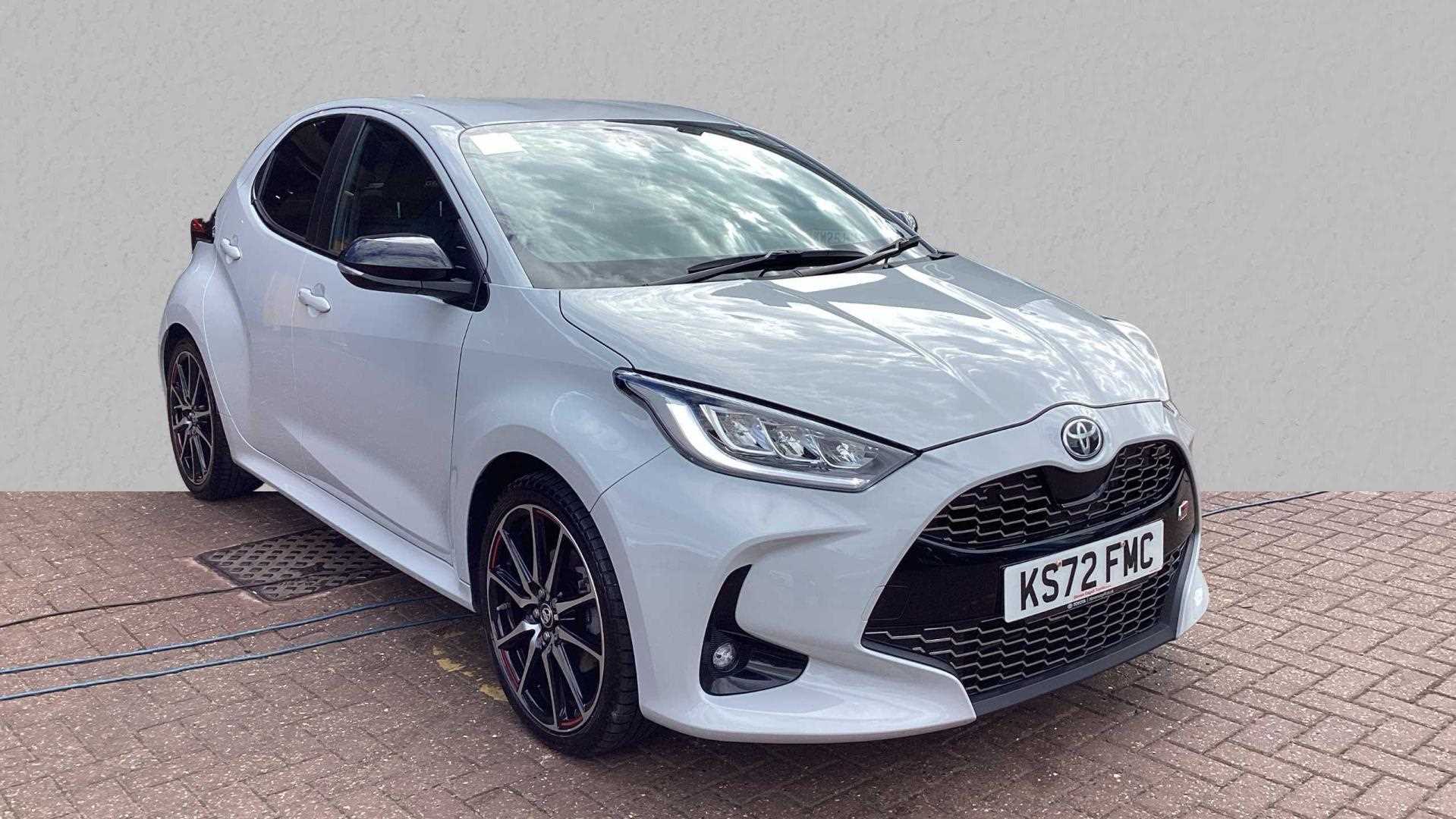 Main listing image - Toyota Yaris