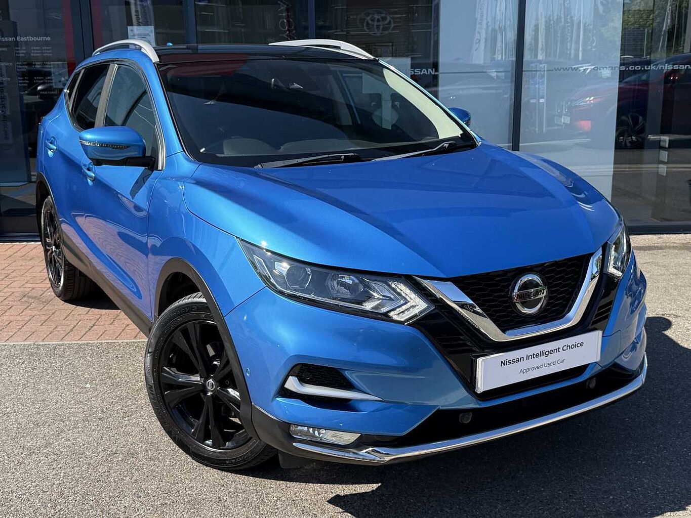 Main listing image - Nissan Qashqai