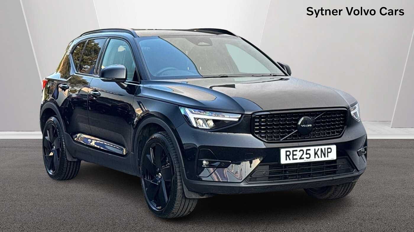Main listing image - Volvo XC40