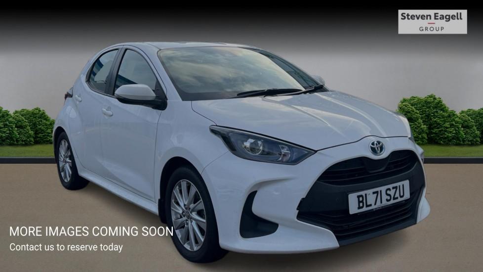 Main listing image - Toyota Yaris