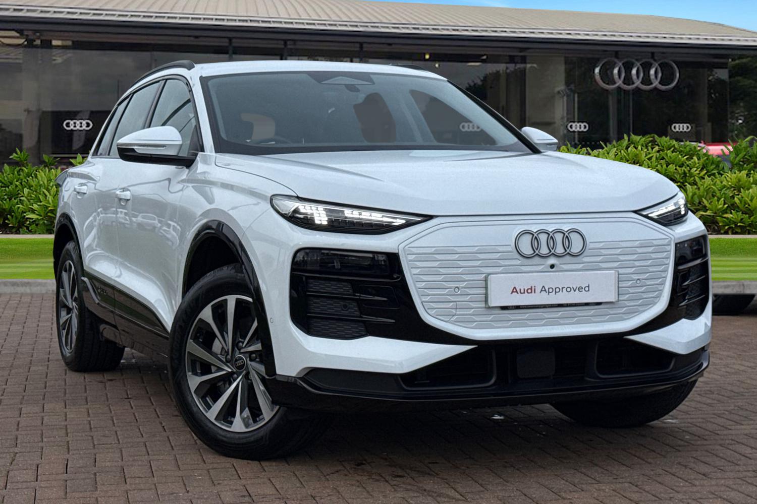 Main listing image - Audi Q6 e-tron