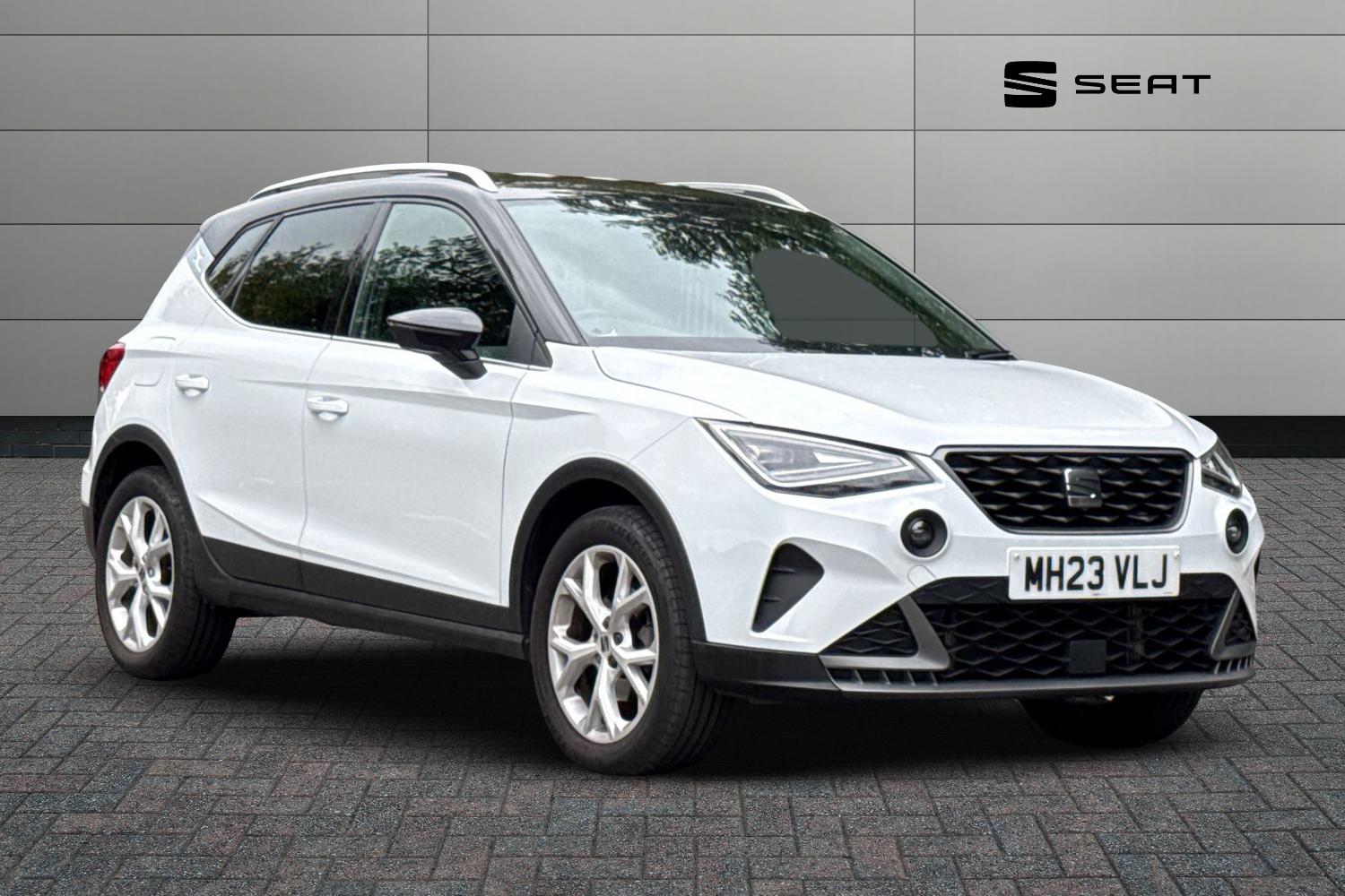 Main listing image - SEAT Arona